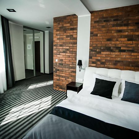Bialy Dwor Bed and Breakfast Rychwal Εξωτερικό φωτογραφία