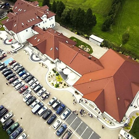 Bialy Dwor Bed and Breakfast Rychwal Εξωτερικό φωτογραφία