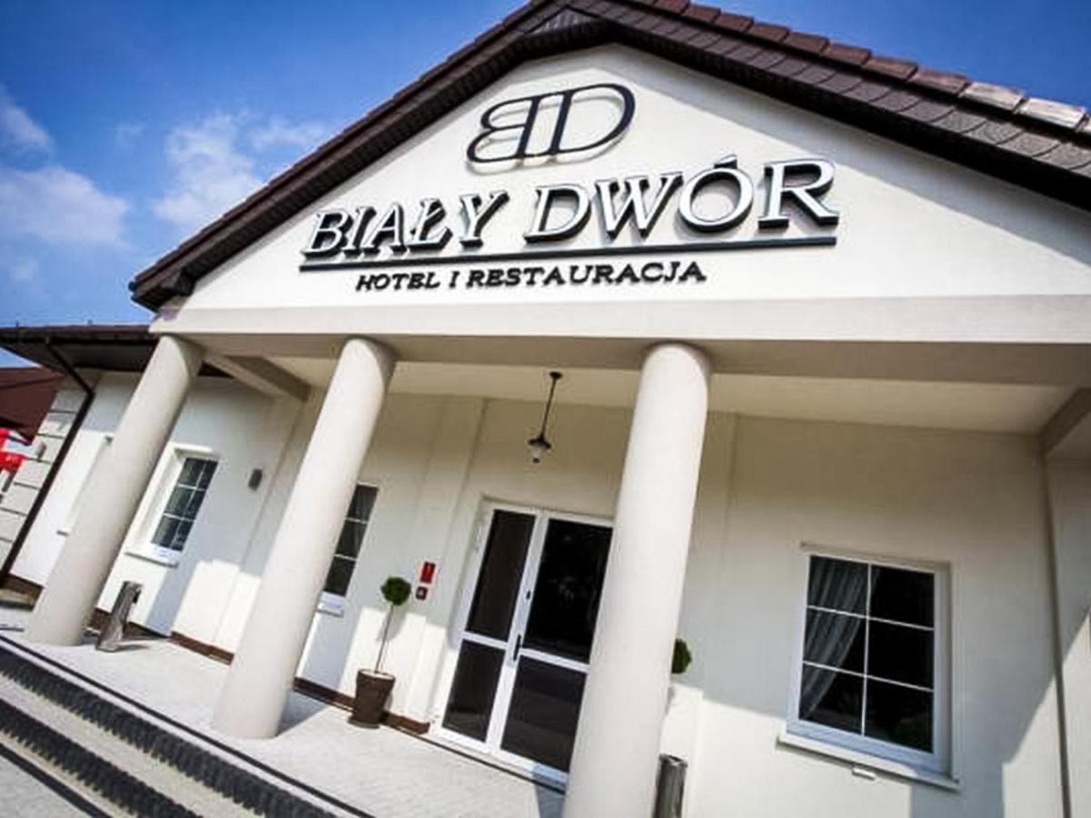 Bialy Dwor Bed and Breakfast Rychwal Εξωτερικό φωτογραφία