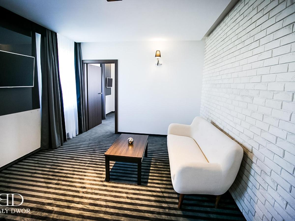 Bialy Dwor Bed and Breakfast Rychwal Εξωτερικό φωτογραφία