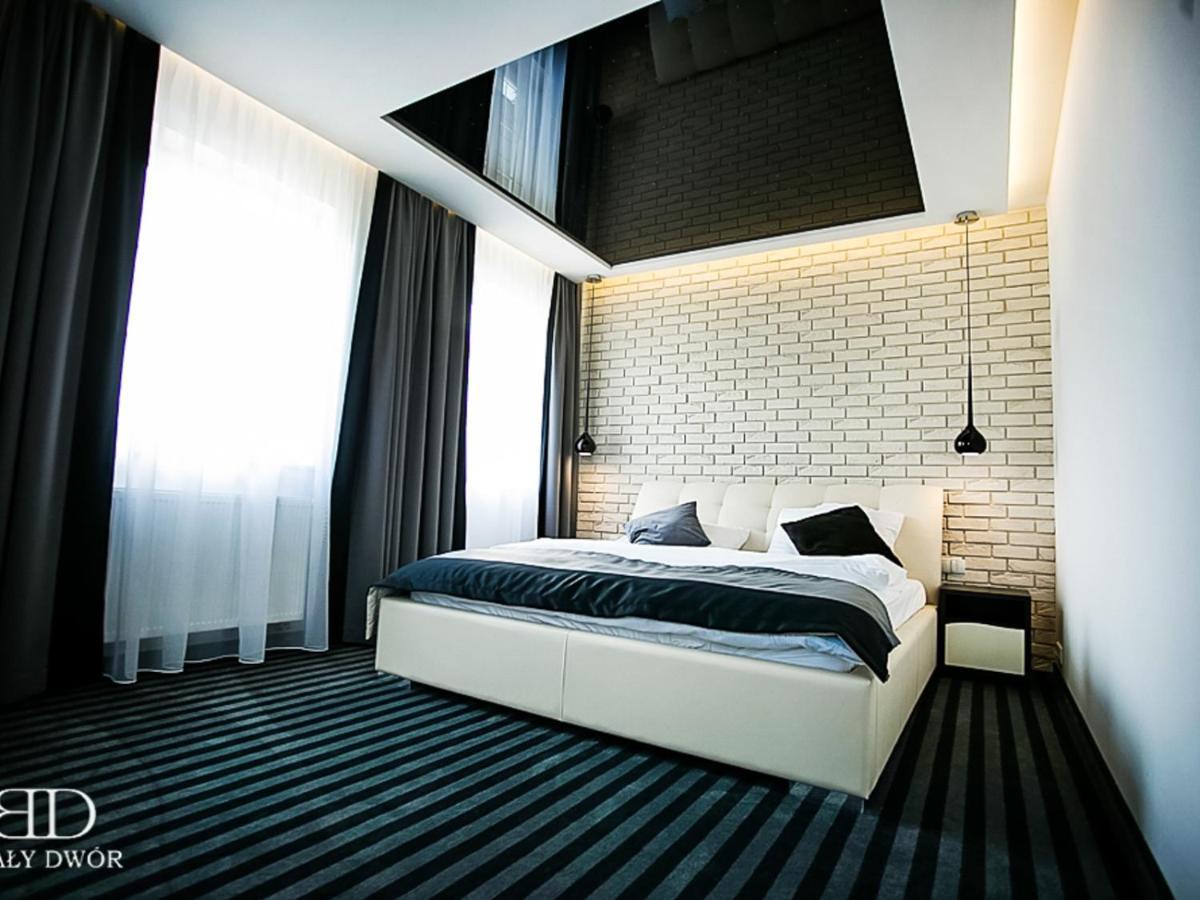 Bialy Dwor Bed and Breakfast Rychwal Εξωτερικό φωτογραφία
