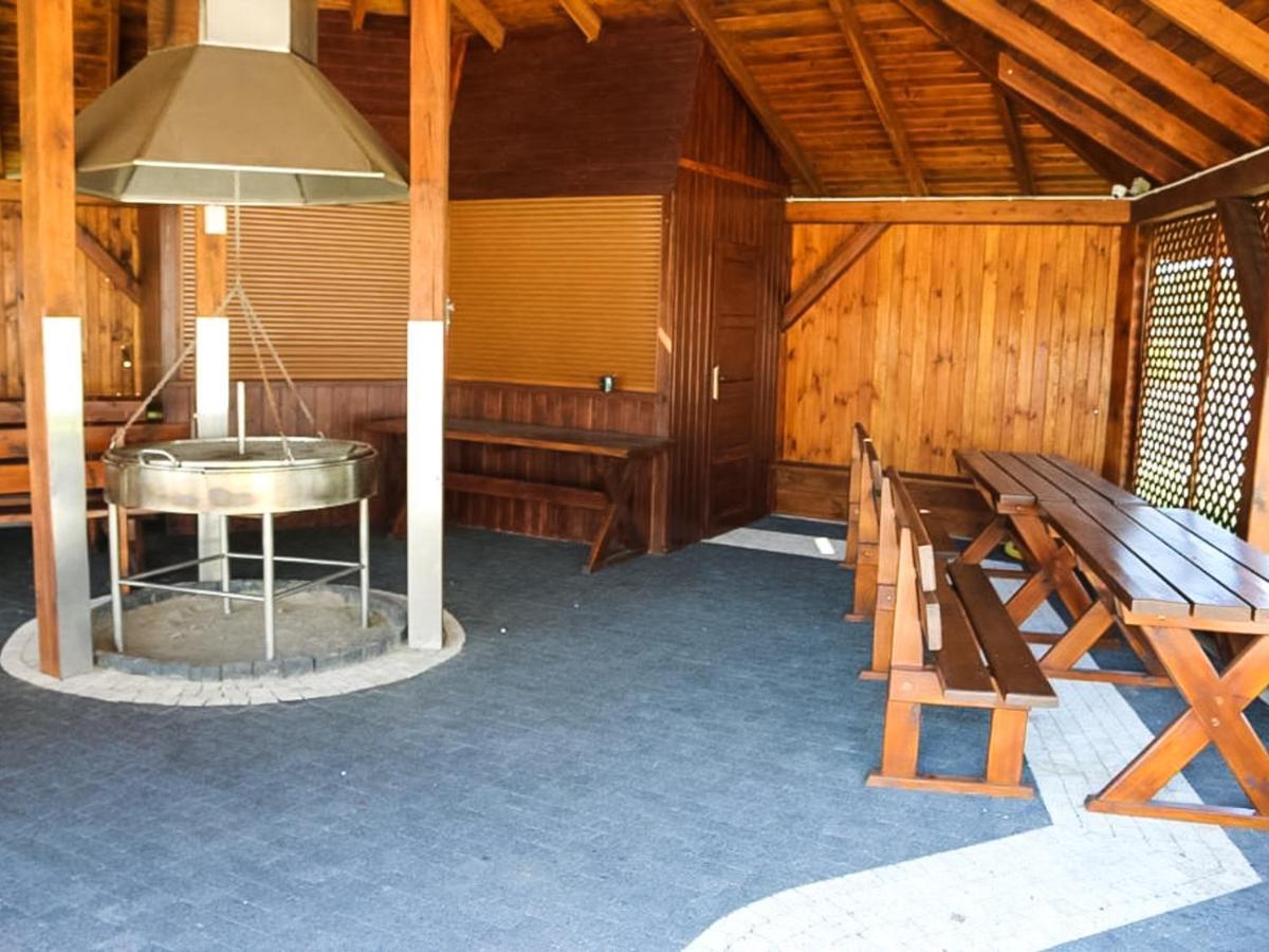 Bialy Dwor Bed and Breakfast Rychwal Εξωτερικό φωτογραφία