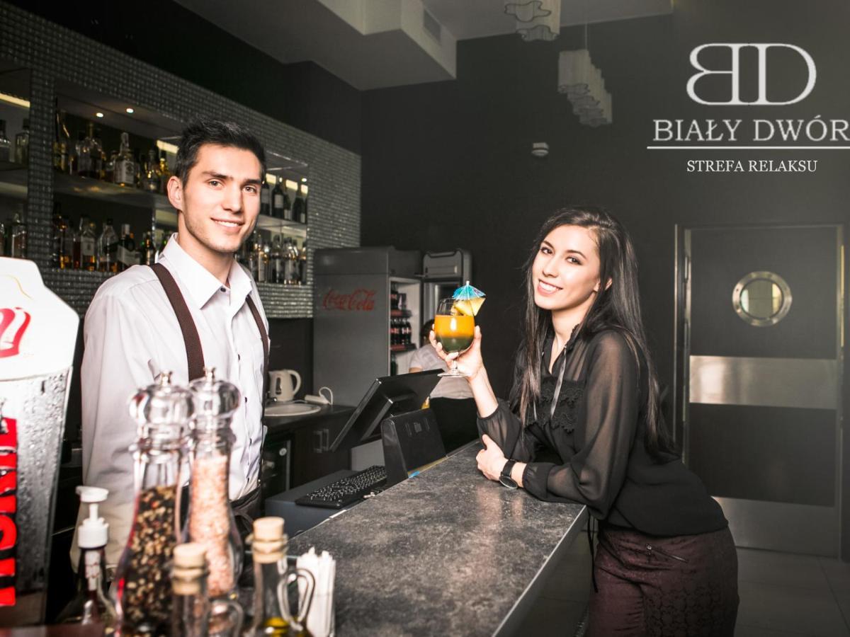 Bialy Dwor Bed and Breakfast Rychwal Εξωτερικό φωτογραφία