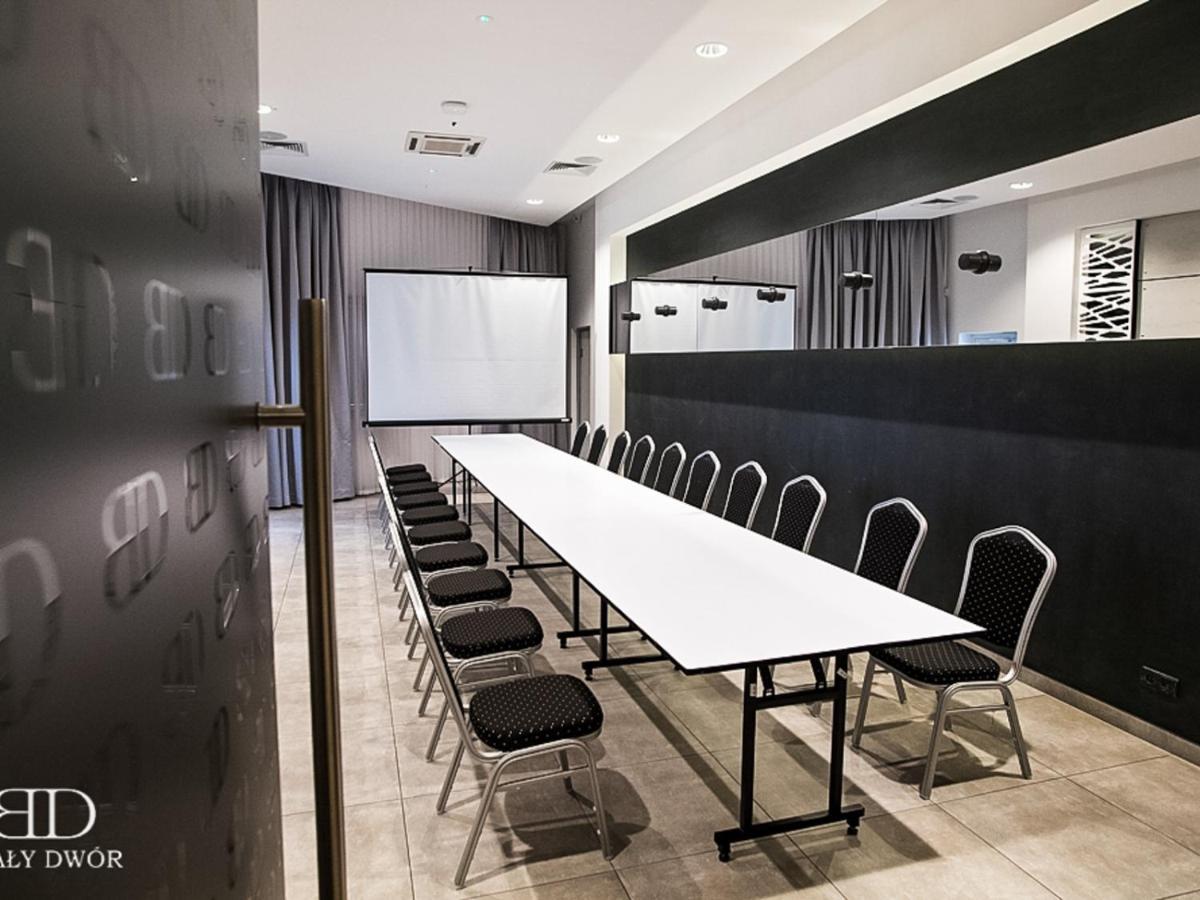 Bialy Dwor Bed and Breakfast Rychwal Εξωτερικό φωτογραφία